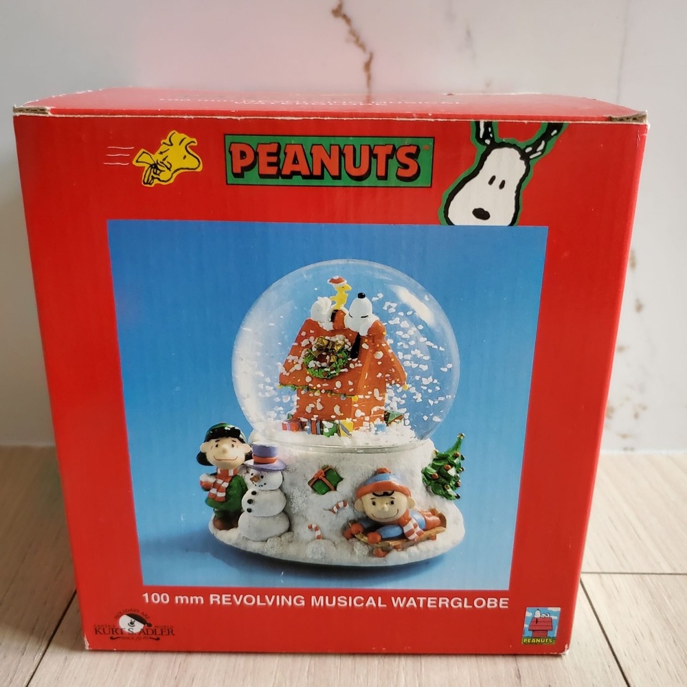 Peanuts Kurt Adler Snoopy Musical Snow Globe 100mm White Christmas Waterglobe